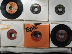 record lot 45 rpm VG 100 vinyl w/ sleeves Pop hits 50s-70s Oldies FREE SHIP 5N