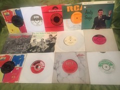 25 x SCOTTISH & IRISH FOLK & TRADITIONAL 7″ SINGLES 1955-1985 JOB LOT