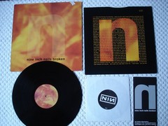NINE INCH NAILS BROKEN ORIGINAL 1992 UK 1st PRESS 12” VINYL MINI LP &7″ ILPM8004
