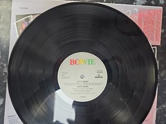 DAVID BOWIE – LET’S DANCE – EMI DB83881 – 2024 LP