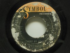Inez Foxx: Hurt By Love / Confusion, 45 RPM, Fair (F2)