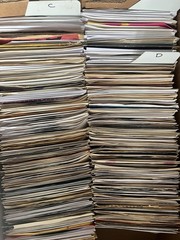40 7″ Records: 60’s, 70’s, 80’s ROCK, POP, Country, Soul Vintage Discovery Lot
