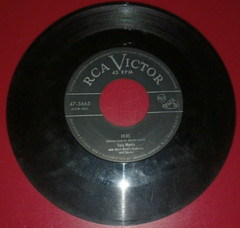 Vintage 45RPM Record : Tony Martin Here / Philosophy : RCA Victor