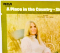 Skeeter Davis – A Place In The Country NM Vinyl 1970 Pop, Country