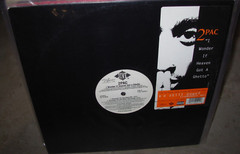 2PAC TUPAC i wonder if heaven got a ghetto ( rap ) jive 12″ – hype sticker –