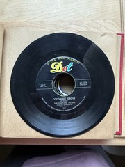 UNTESTED 1950’s Lot Of 20 – 45 RPM Records Without Picture Sleeve
