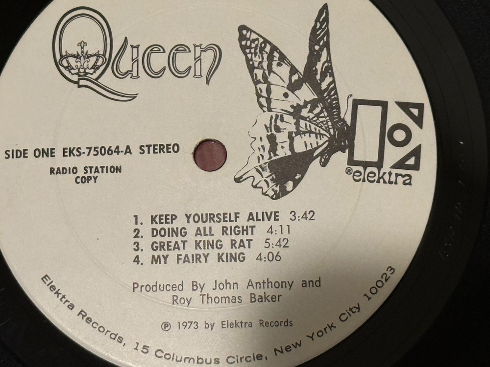 QUEEN “Self-Title” WLP LP ORIGINAL GOLD EMBOSSED LOGO COVER