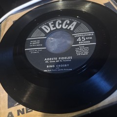 DECCA Bing Crosby Adeste Fiddles Come All Ye Faithful Side 1 Side 2 Silent Night