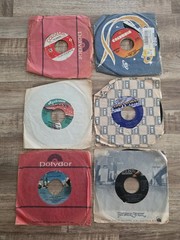67 – Bulk Lot Vintage 45 RPM 7″ Vinyl Record