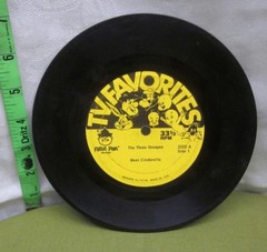 THREE STOOGES MEET CINDERELLA record Peter Pan vinyl 1976 no sleeve 1963 reissue