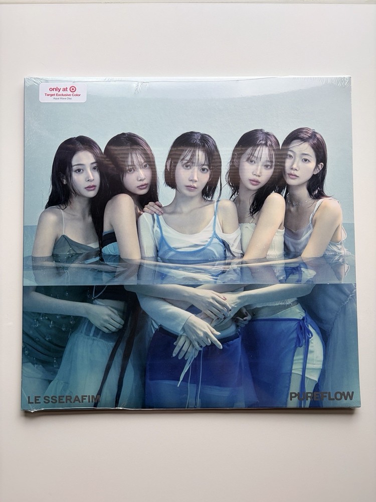 Le SSERAFIM – 2nd Studio Album PUREFLOW’ Pt.1 (Target Exclusive Vinyl) Aqua Ver