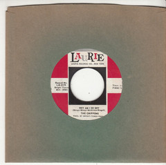 THE CHIFFONS – ONE FINE DAY – LAURIE RECORDS 45 – GREAT SHAPE