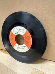 KENNY KAREN – A NICE PLACE to LIVE / THAT’S WHY YOU REMEMBER – 7″ VINYL 45 RPM