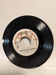 45 ~Captain & Tennille: “Lonely Night /Smile For Me One More Time” A&M 1976 (NM)