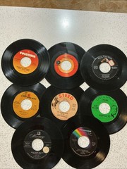 LOT OF 26 45rpm records – 1950s/1960s/70s Country Pop and Rock Hits