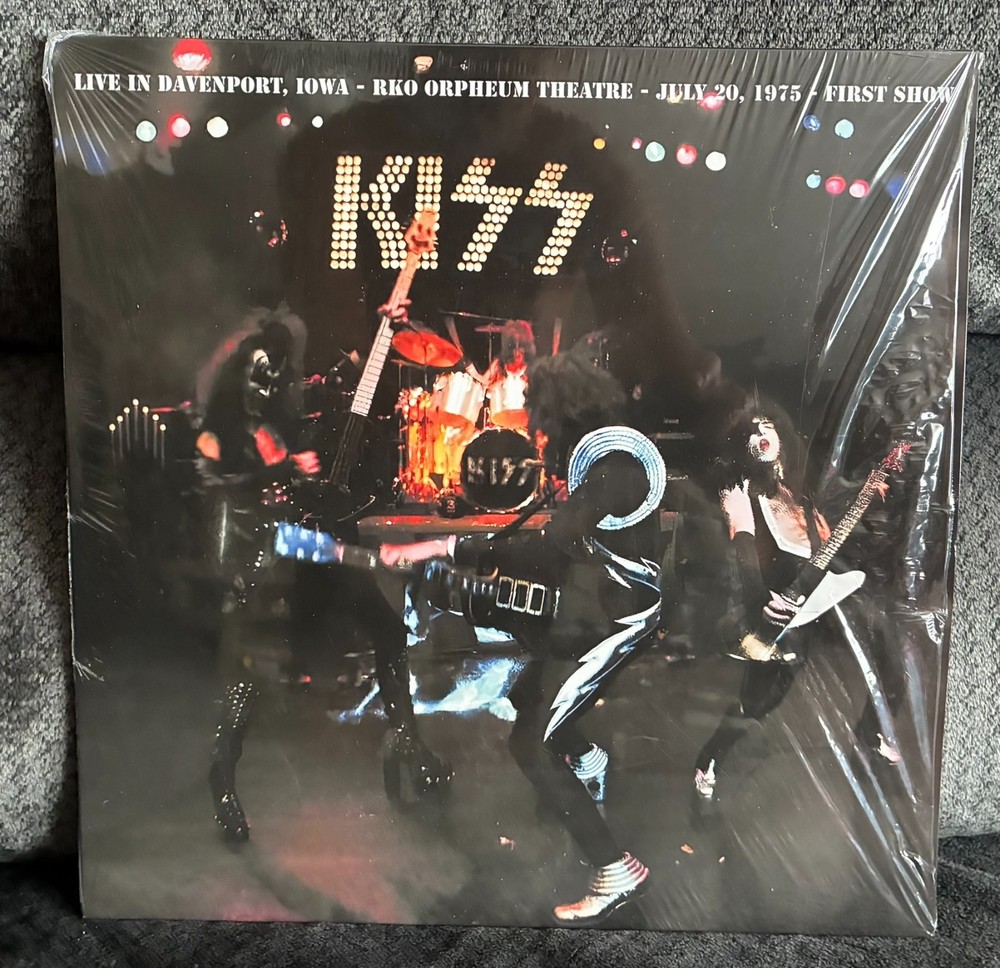 KISS – Live Davenport, Iowa – RKO Orpheum Theatre – 7/20/75 – First Show 2LP