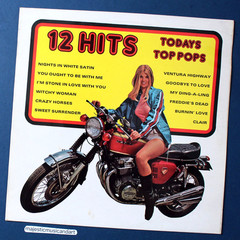 ORIGINAL 1972 HONDA MOTORCYCLE COVER VINYL LP EX CARPENTERS EAGLES MOODY BLUES