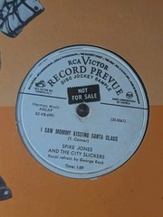 SPIKE JONES – I Saw Mommy Kissing Santa / Winter – 10″ DJ Sample 78 RPM Record –