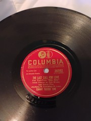 vintage Columbia Records 78 RPM shellac record, likely manufactured between the