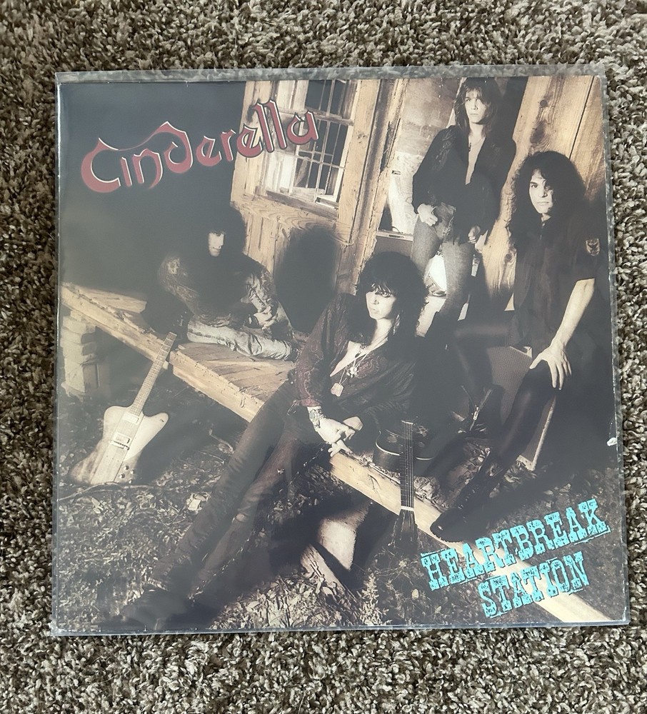 Cinderella Heartbreak Station 12″ Black Vinyl LP 33 RPM 1990 pressing