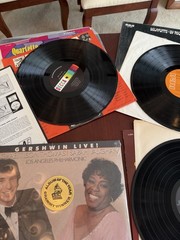Lot Of 20 Vintage Vinyls Various jazz, folk, calypso, swing, classical – Desc