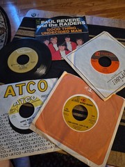 1960s 45 RPM Record Lot of 5 Electric Prunes Troggs Vogues Raiders